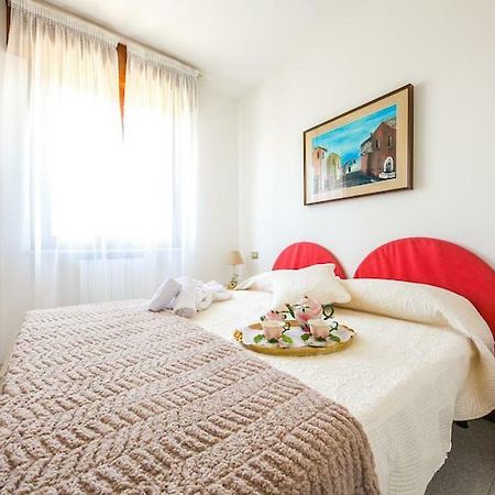 Appartamento Eleonora Rivoltella del Garda Luaran gambar